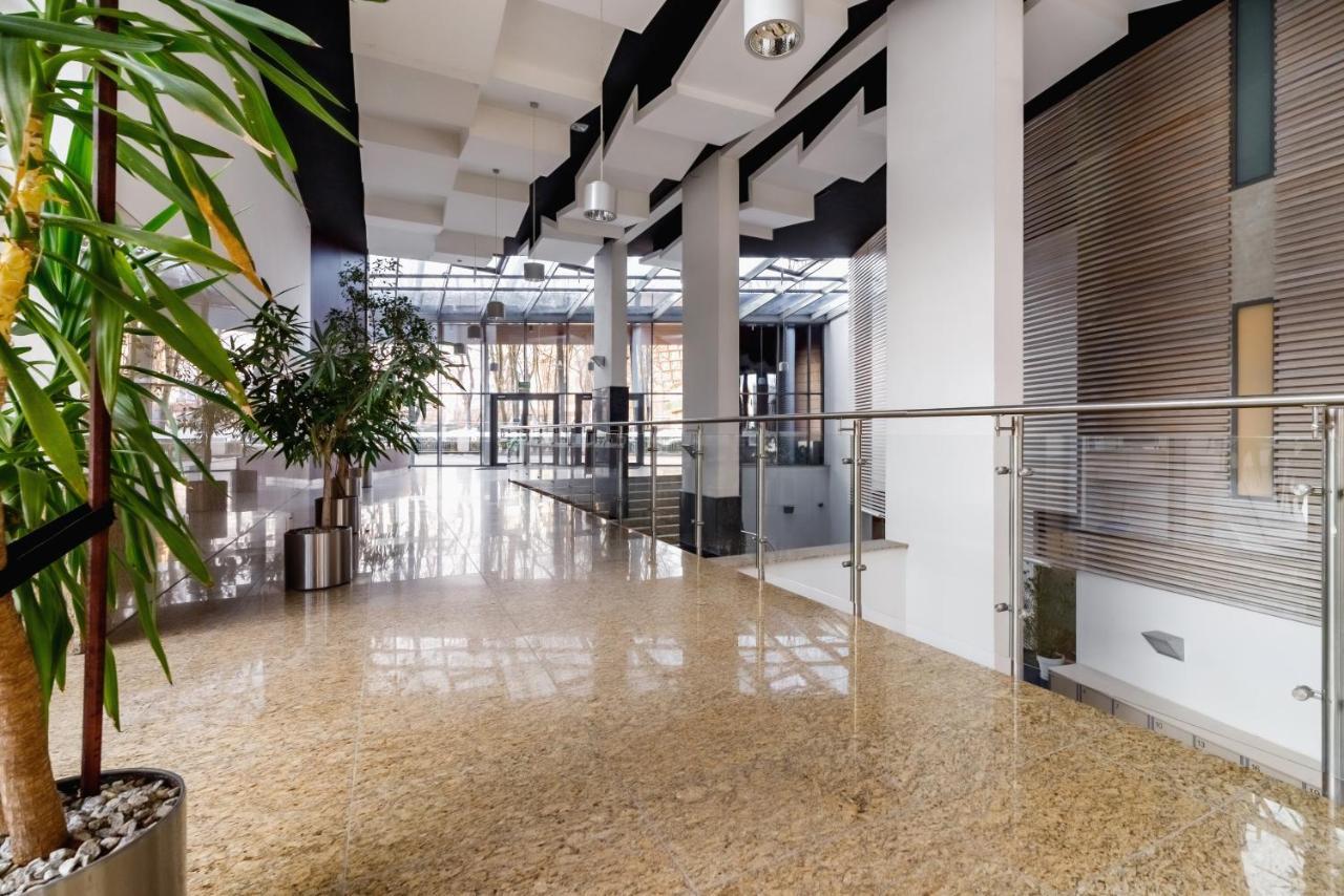 Premium Apartment Ludwinowska Kraków by Renters Cracóvia Exterior foto