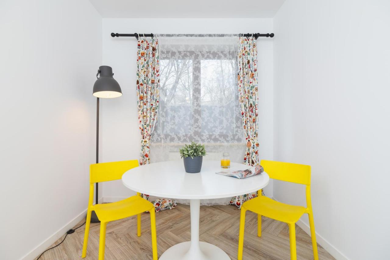Premium Apartment Ludwinowska Kraków by Renters Cracóvia Exterior foto