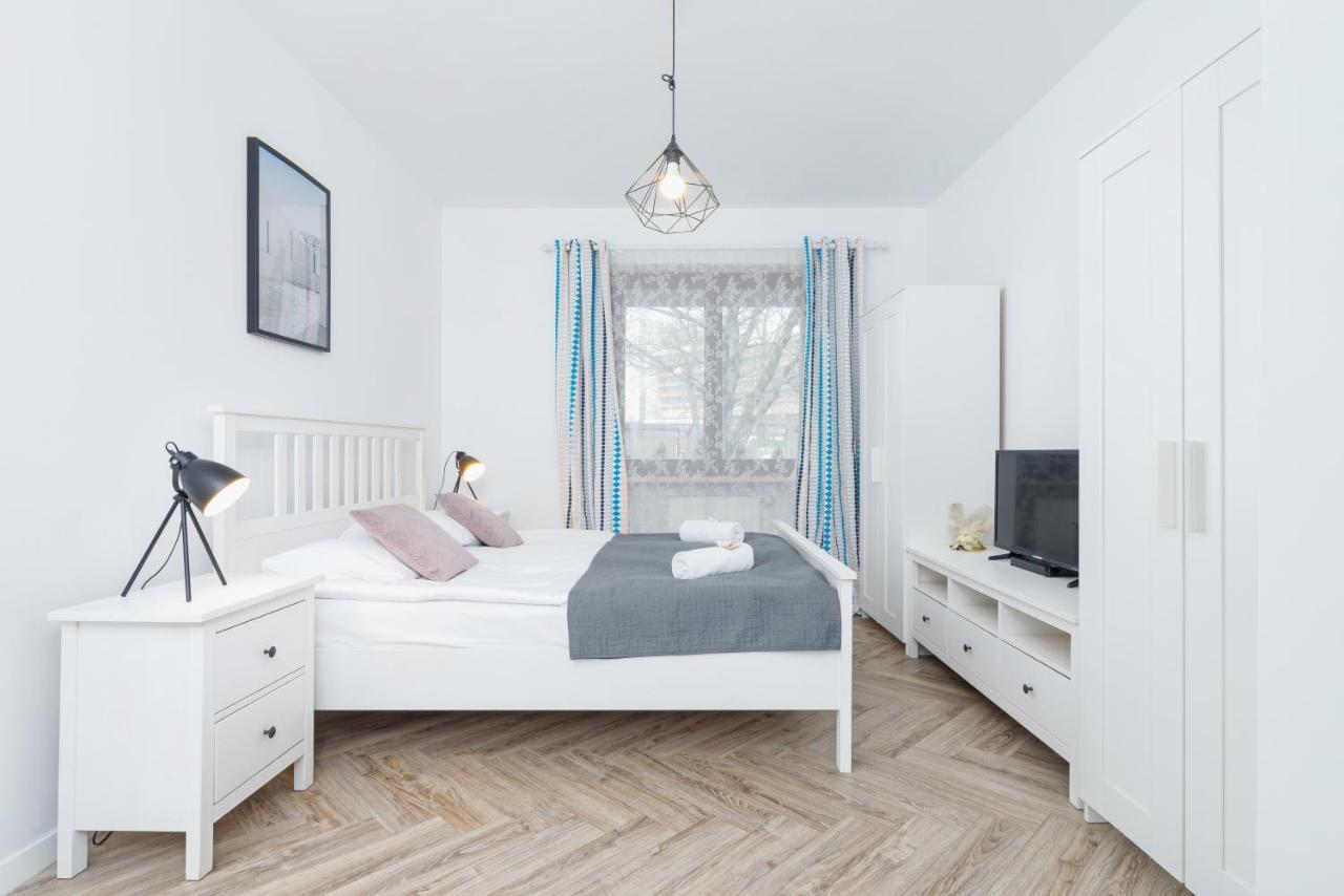 Premium Apartment Ludwinowska Kraków by Renters Cracóvia Exterior foto